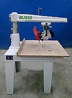 Торцовочный станок MJ930
