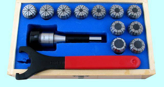 Патрон цанговый ISO40 с комплектом цанг (4, 5, 6, 7, 8, 10, 12, 14, 16, 18, 20)