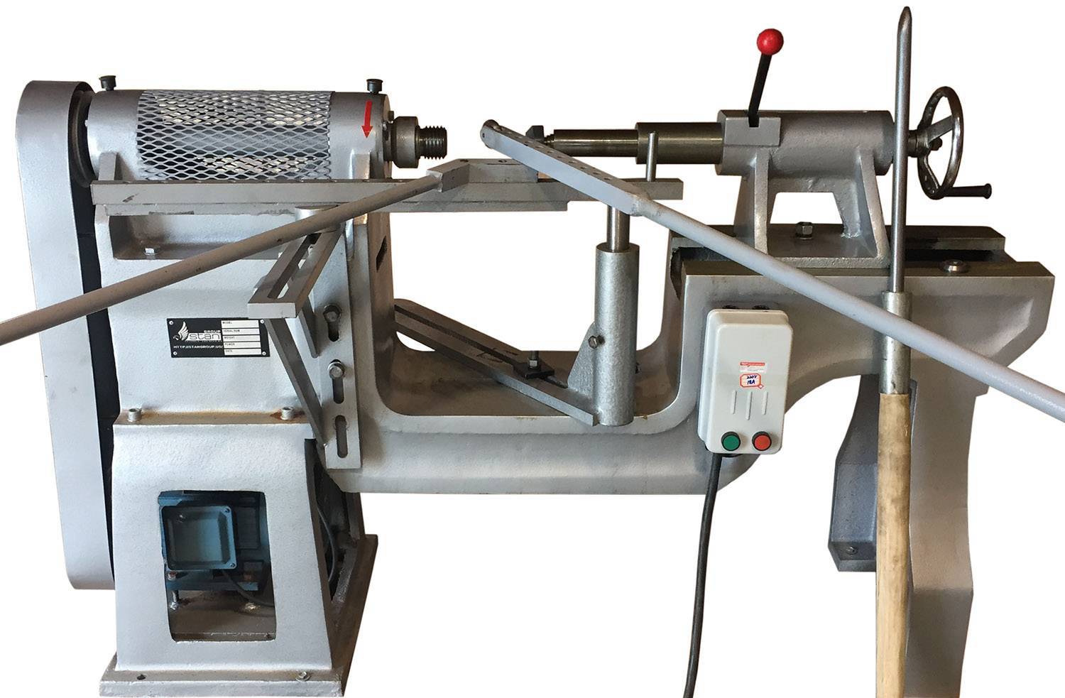 Давильно-раскатной станок D 800 для вытяжки металла