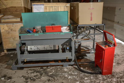 Правильно-отрезной станок ССМ-12 с электронным блоком управления