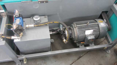 Правильно-отрезной станок ССМ-12 с электронным блоком управления