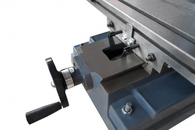 Станок сверлильный с координатным столом M16 KC