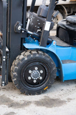 Погрузчик дизельный TOR HFD30 3,0 т 3,0 м